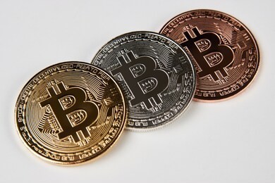 区域链货币交易(区域链接数字货币是什么)